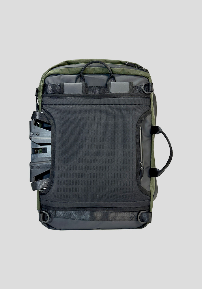 Water resistant 20L rover backpack for Brompton bikes in olive green - Image 4
